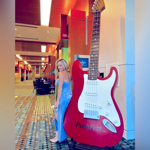 Live Show Listing - Picture 6 of 12